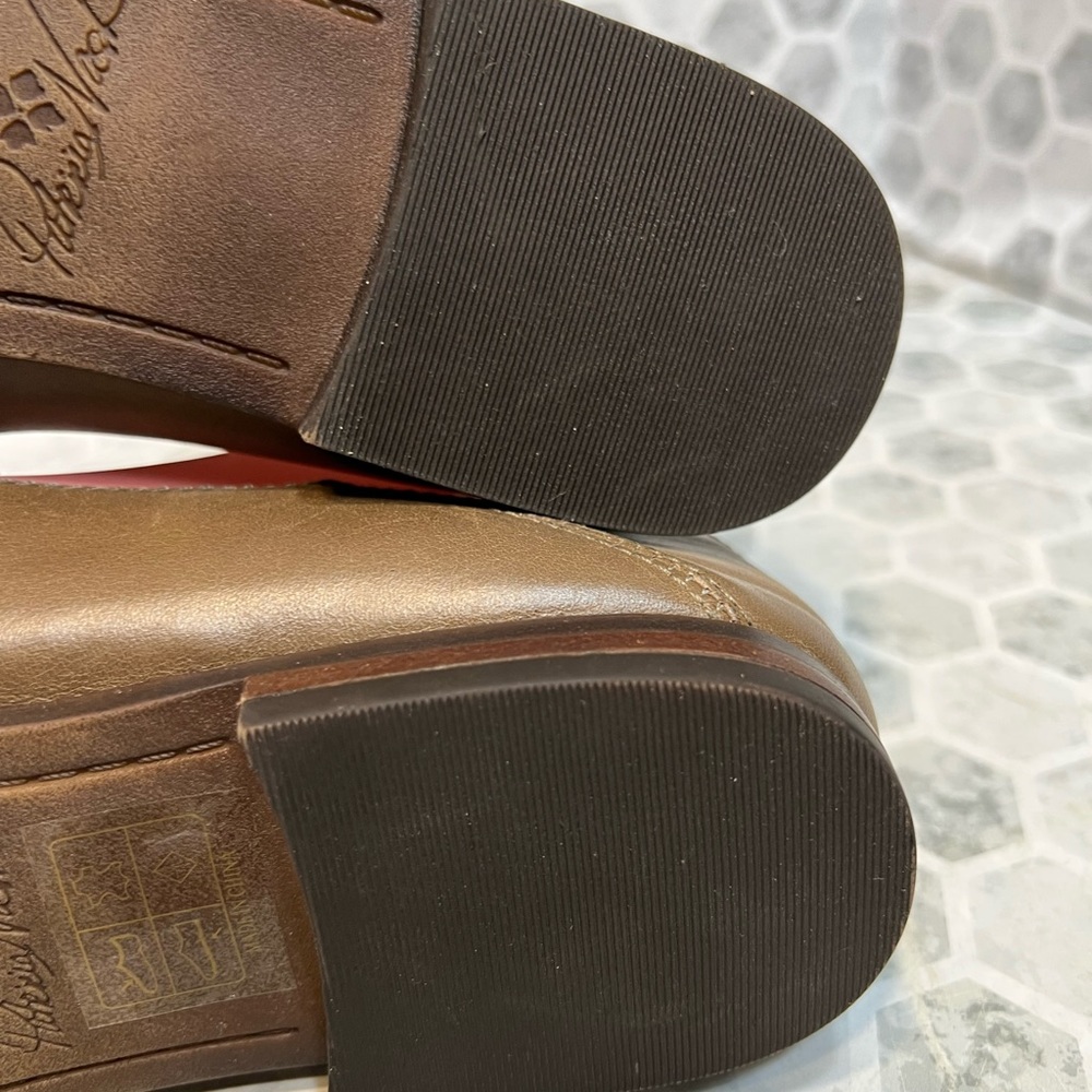 Patricia Nash Fia Leather Flat Loafers in Taupe with Buckle - Size 8 - Picture 6 of 10